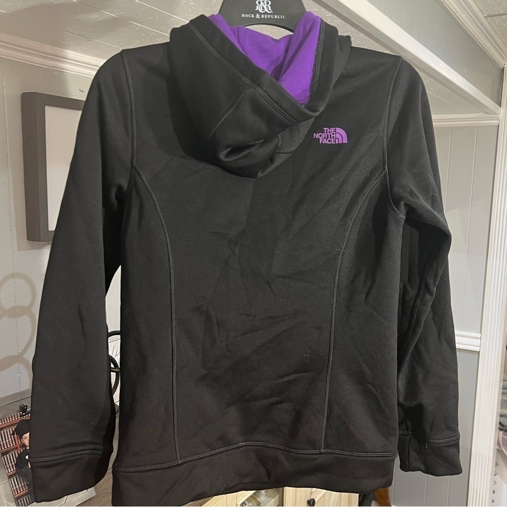 North Face Hoodie - Picture 4 of 5